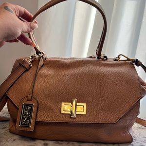 Badgley Mischka Tan handbag, shoulder bag classic purse genuine leather